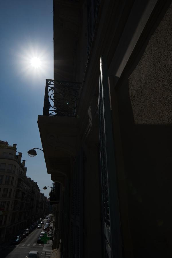 Lusso 5 Beds Central Apartment Niza Exterior foto