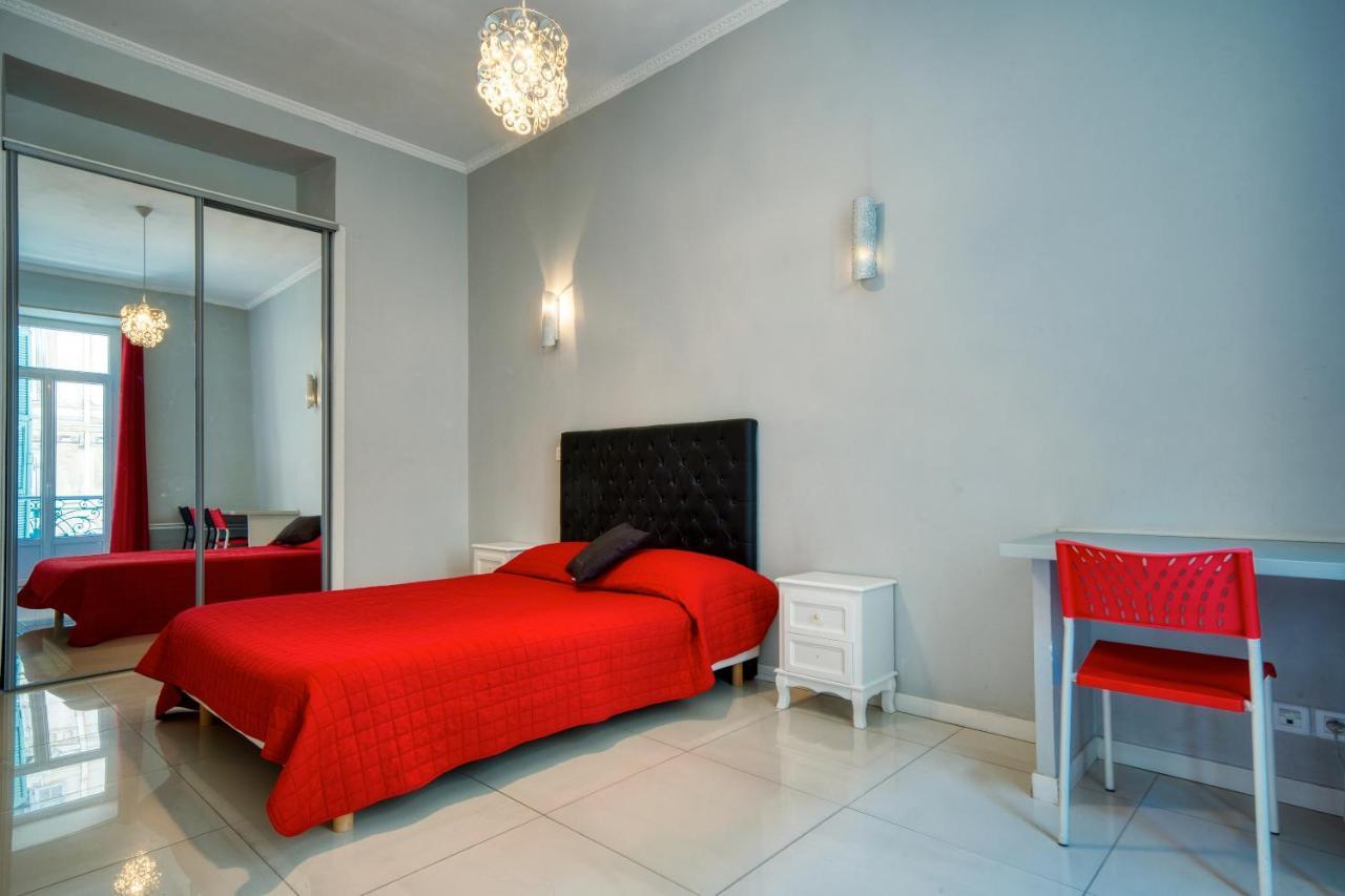 Lusso 5 Beds Central Apartment Niza Exterior foto